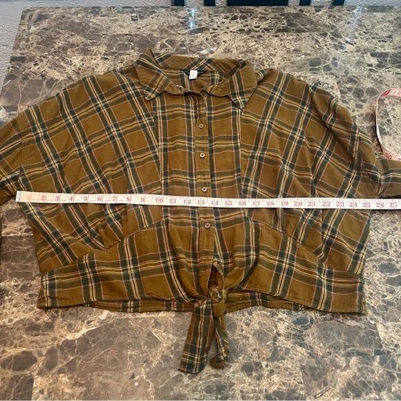 Women’s Long Sleeve Plaid Crop Top Sz XL Aged Bronze​​​ - Picture 3 of 11